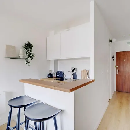 Апартаменты Cozy 2p - 16th Paris, Near Eiffel Tower Париж